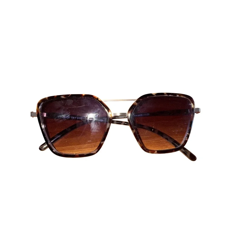 N/A geometric tortoiseshell